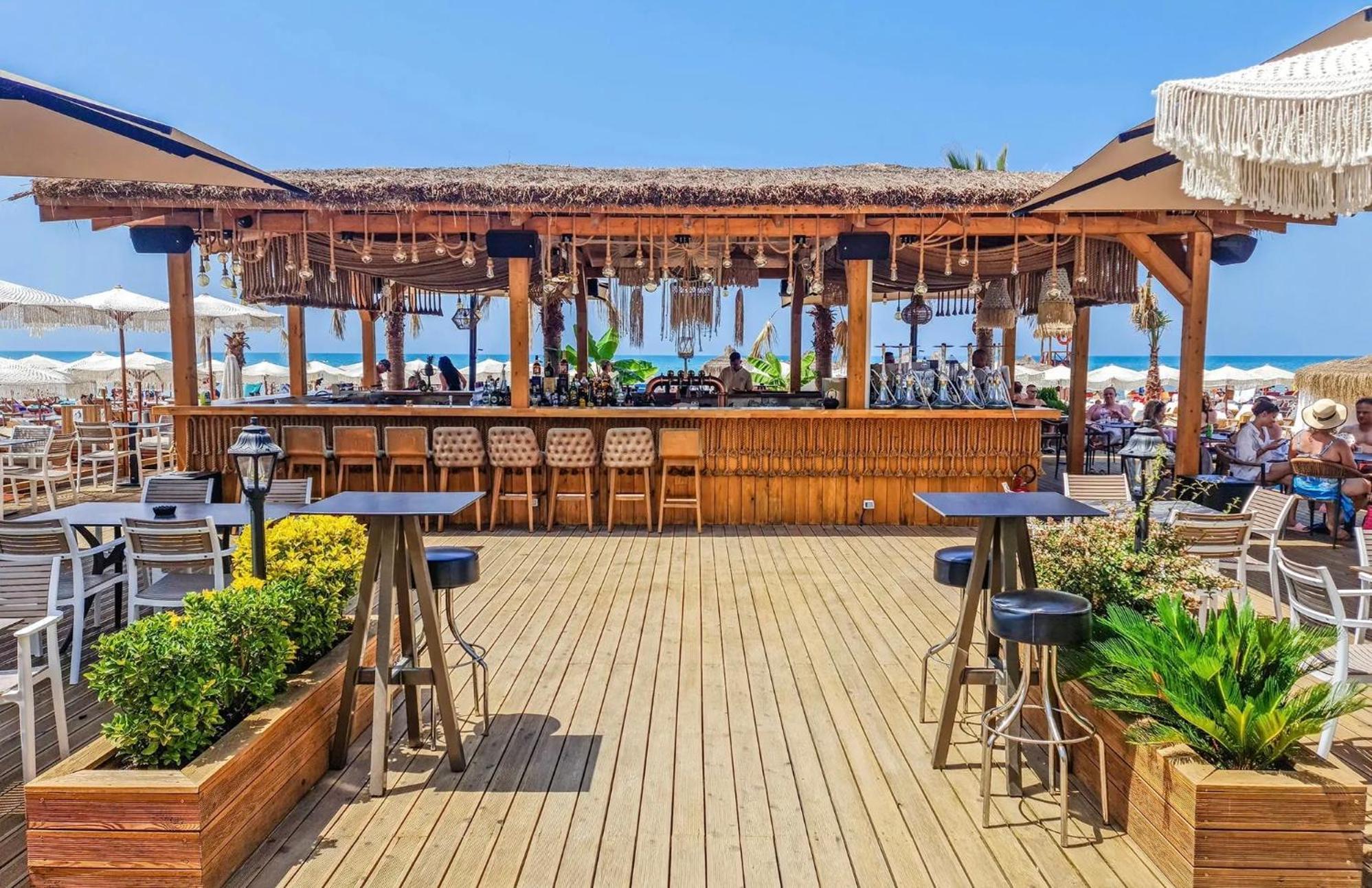 Beach Studio Durres Seaview Buitenkant foto