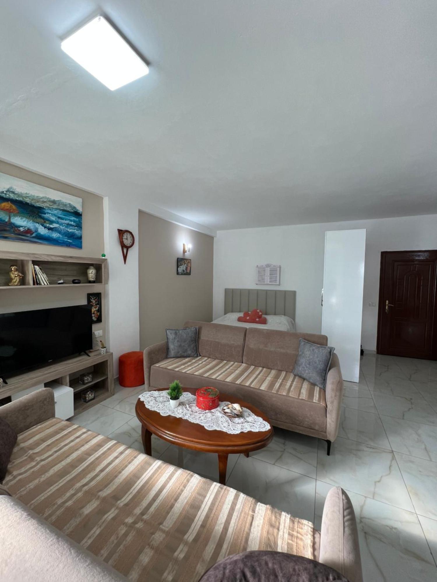 Beach Studio Durres Seaview Buitenkant foto