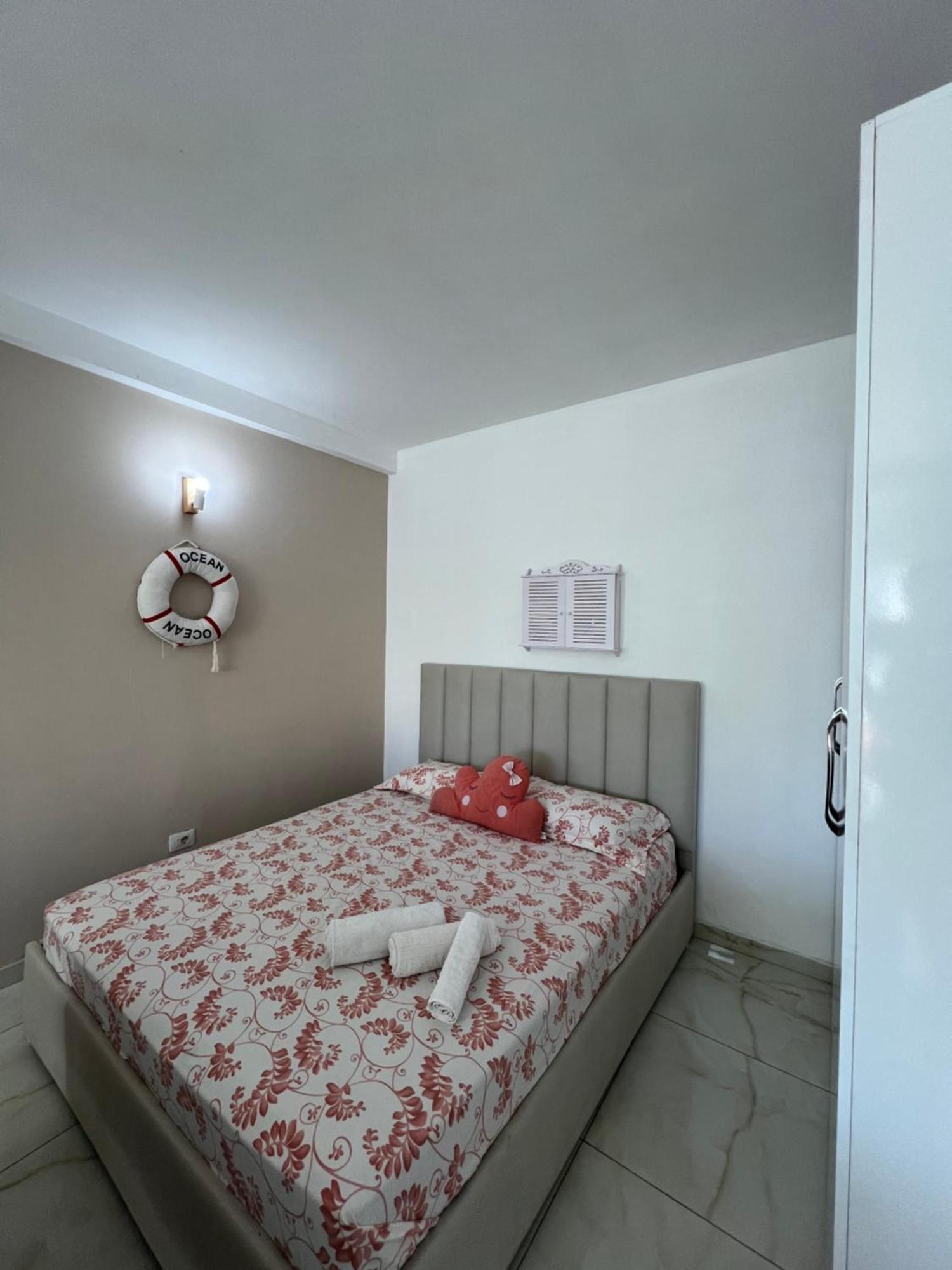 Beach Studio Durres Seaview Buitenkant foto